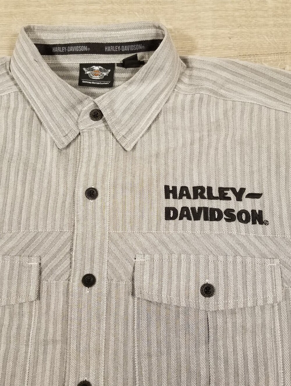 Harley-Davidson Mens Size XL Embroidered Grey Short Sleeve Button-down Shirt - Picture 2 of 6